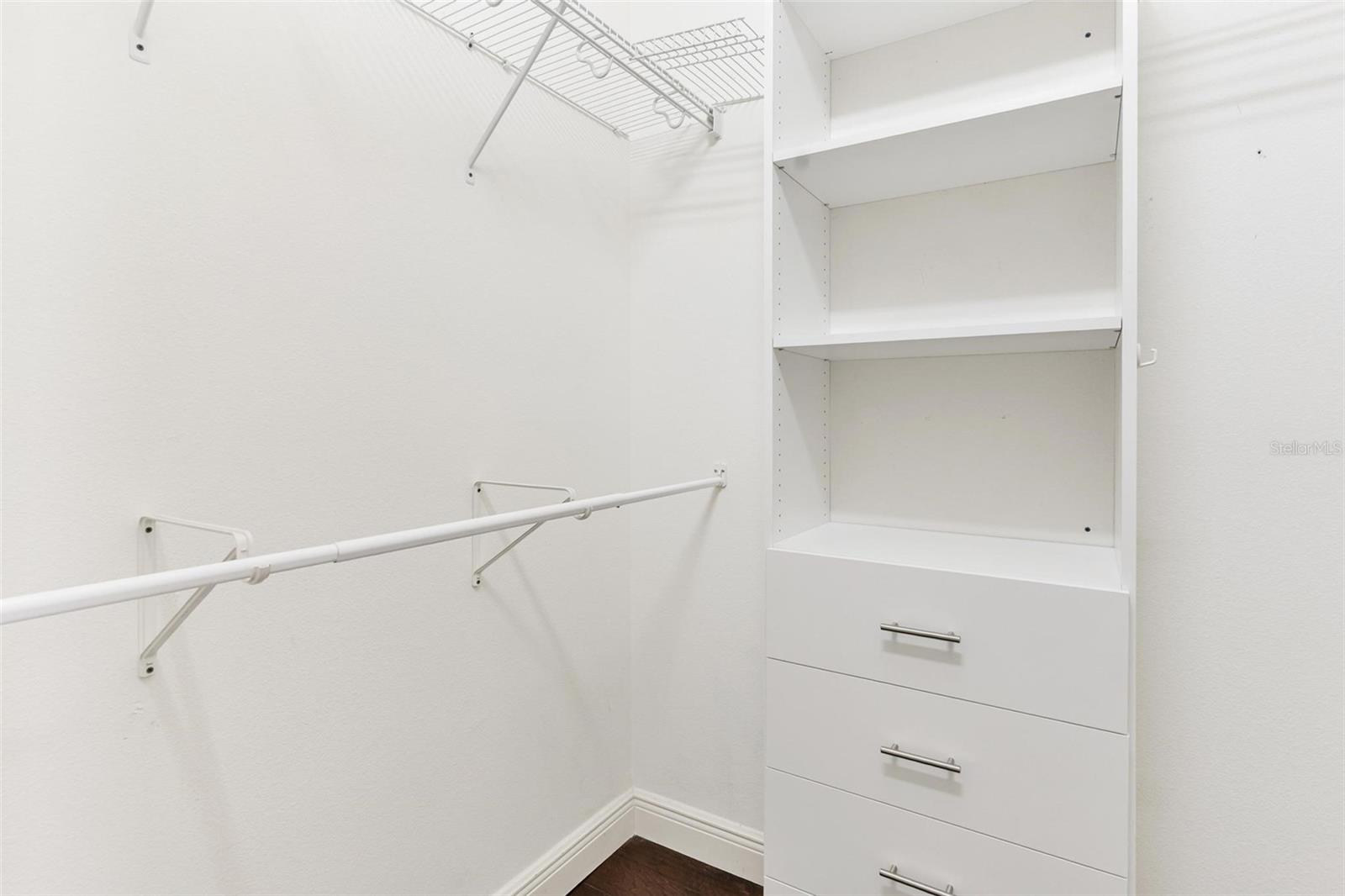 Image 30 of 58 For 38633 Lakeview Walk