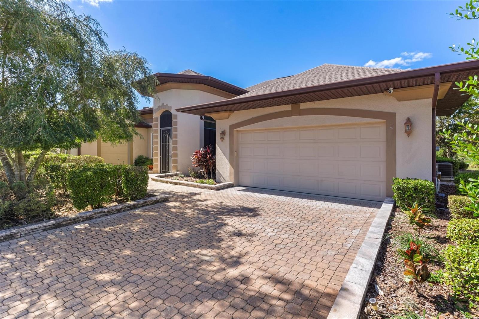 Image 4 of 58 For 38633 Lakeview Walk