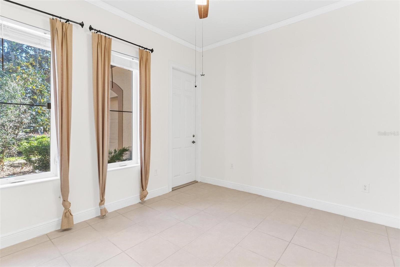 Image 44 of 58 For 38633 Lakeview Walk