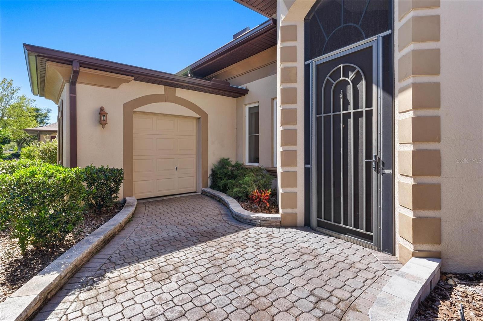 Image 5 of 58 For 38633 Lakeview Walk