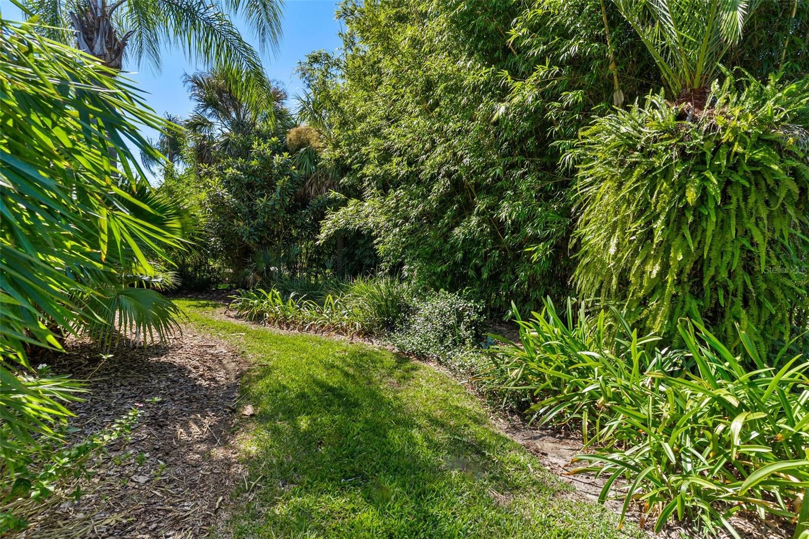 Image 52 of 58 For 38633 Lakeview Walk