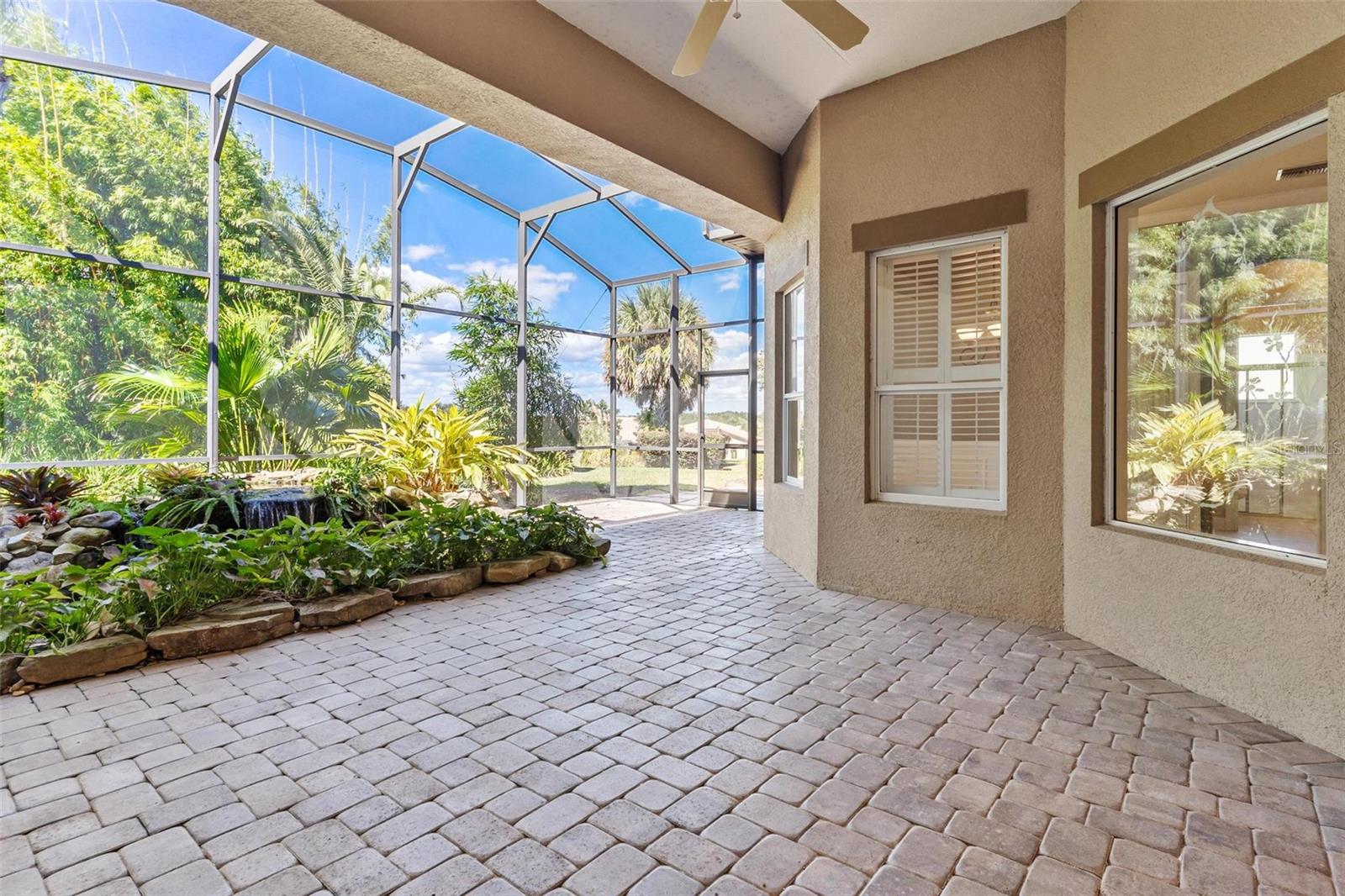 Image 6 of 58 For 38633 Lakeview Walk