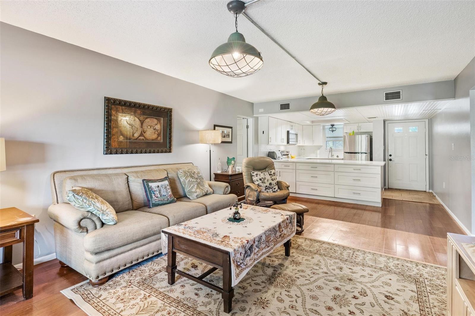 Image 18 of 46 For 4300 Baywood Boulevard B106