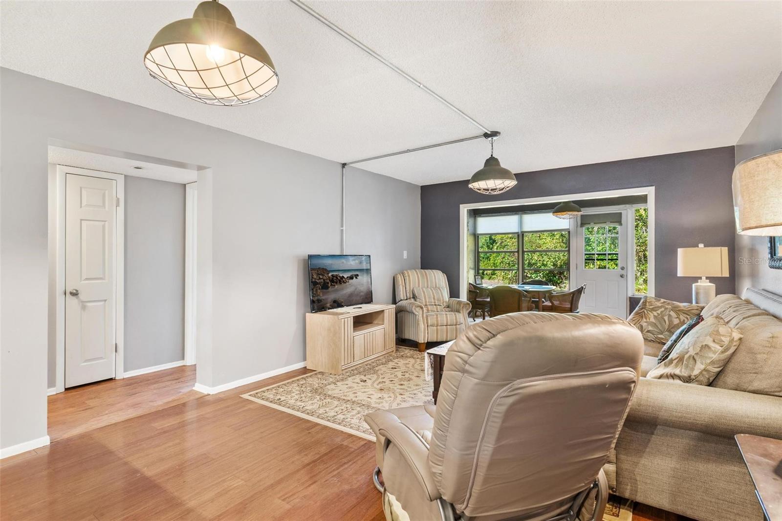 Image 23 of 46 For 4300 Baywood Boulevard B106