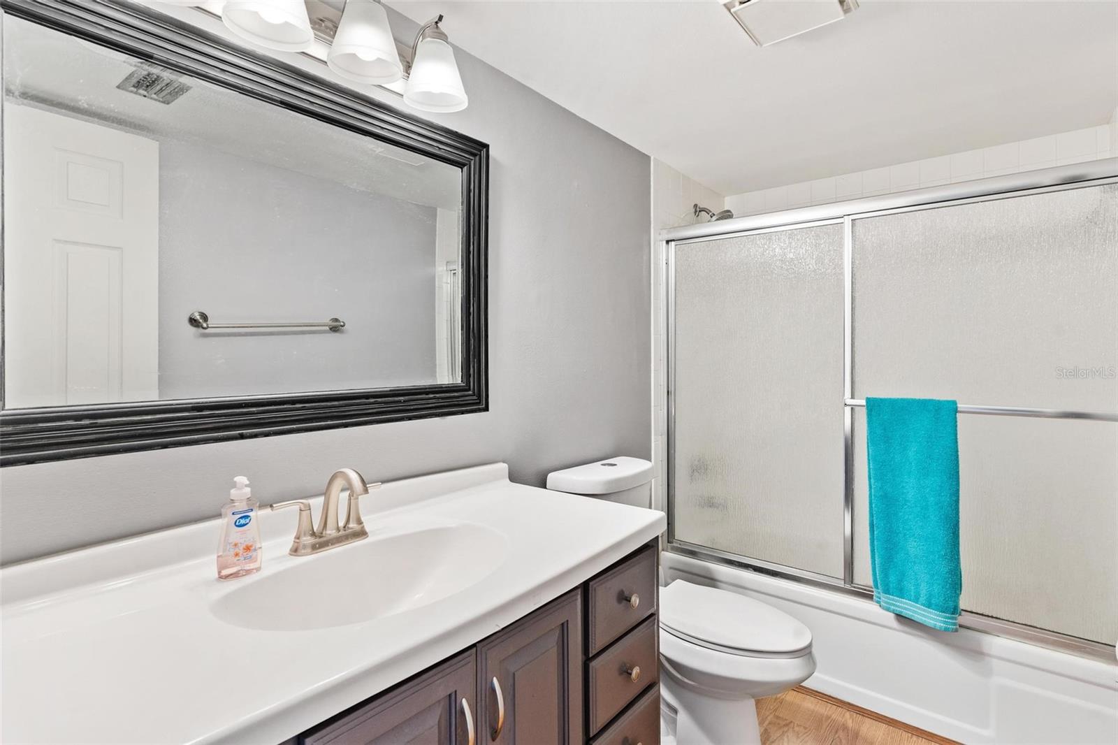 Image 27 of 46 For 4300 Baywood Boulevard B106