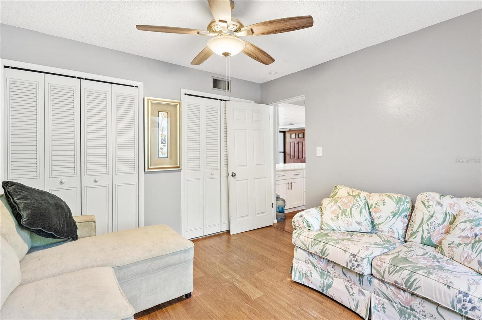 Image 32 of 46 For 4300 Baywood Boulevard B106