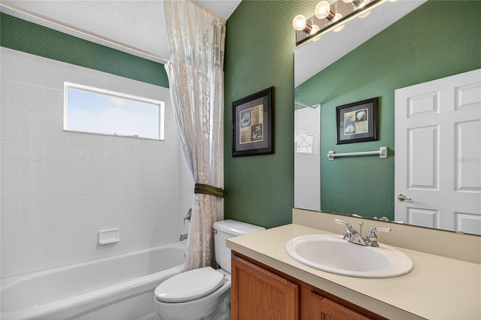 Image 26 of 66 For 3786 Avon Court