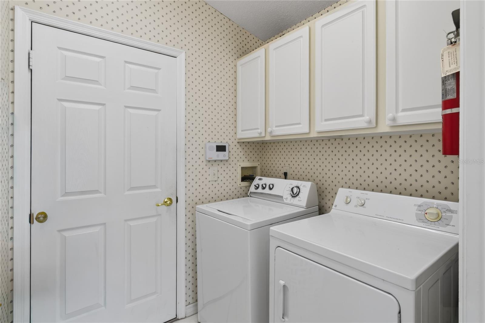 Image 31 of 66 For 3786 Avon Court