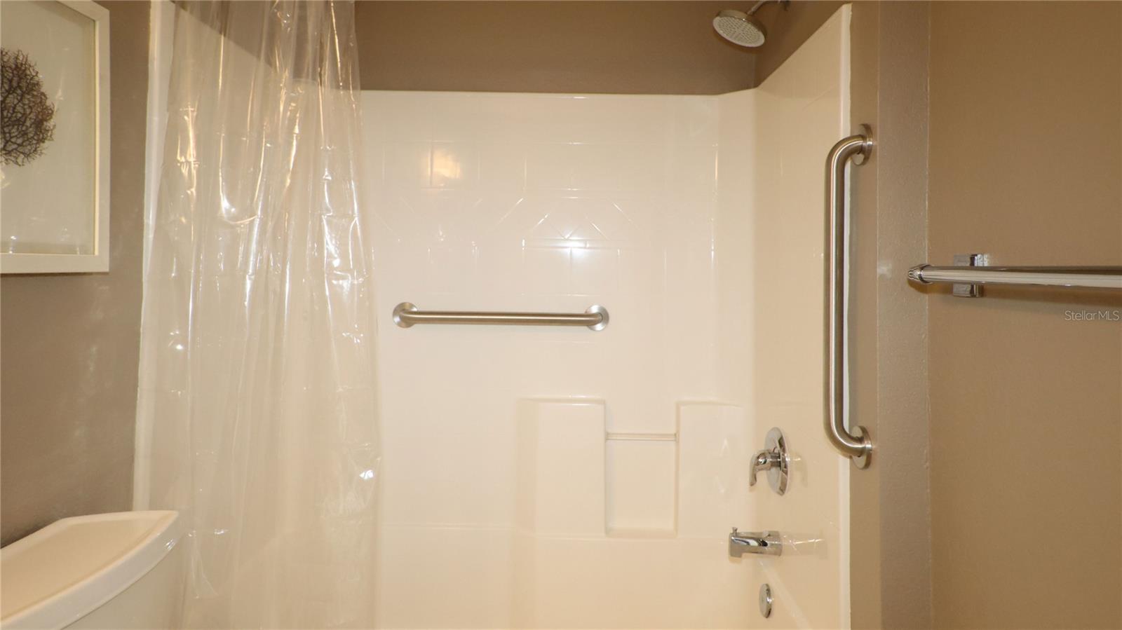 Image 23 of 62 For 13516 87th Circle