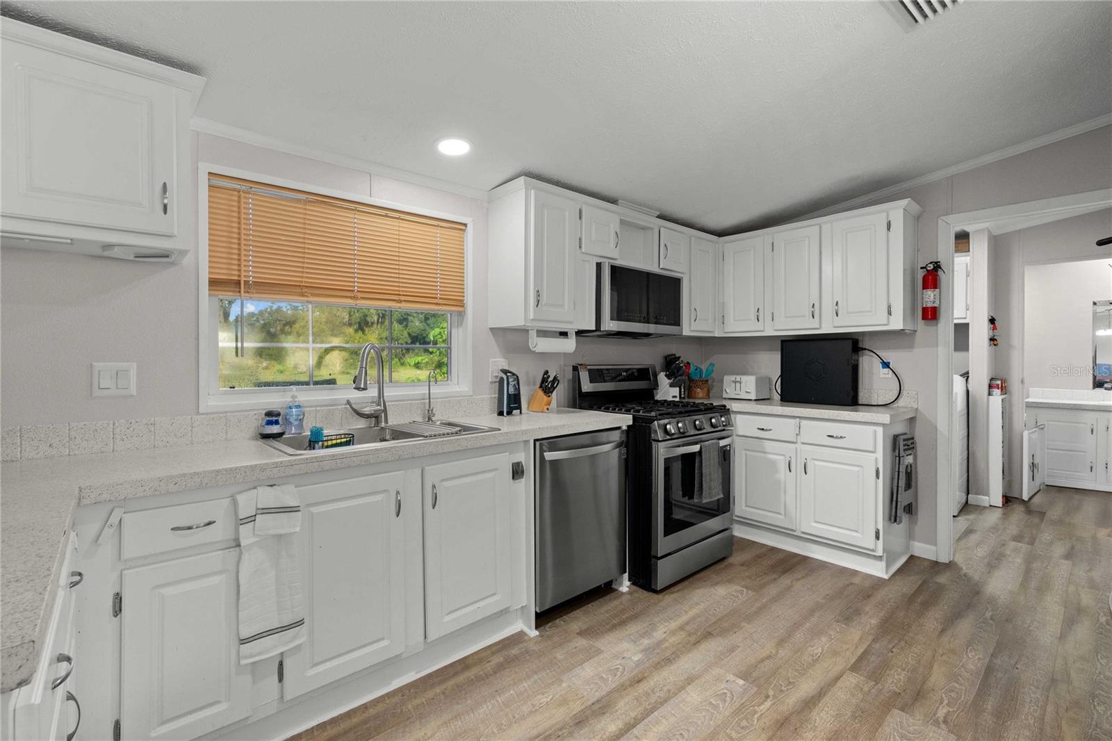 Image 14 of 54 For 12112 Cr 727