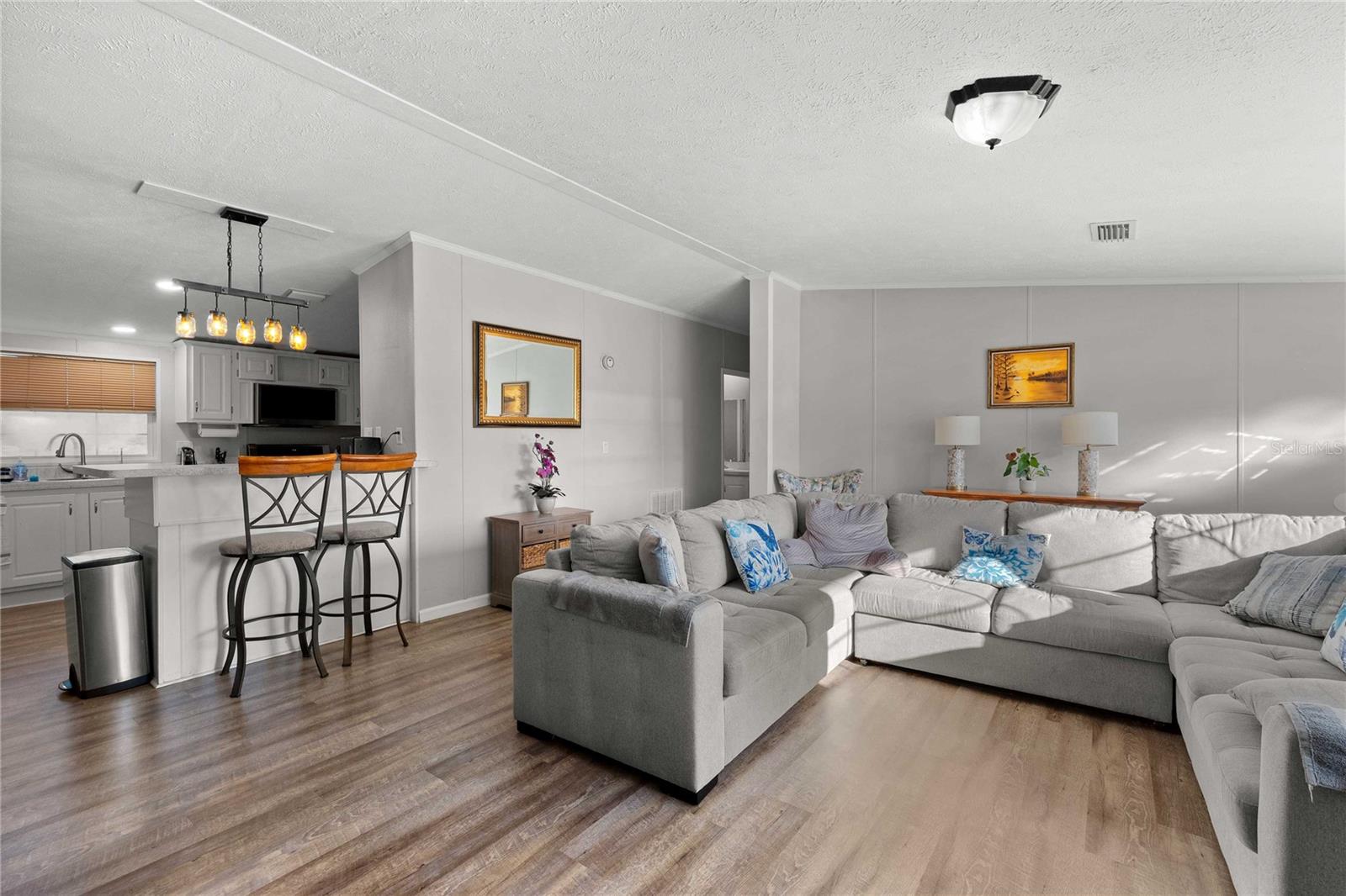 Image 2 of 54 For 12112 Cr 727