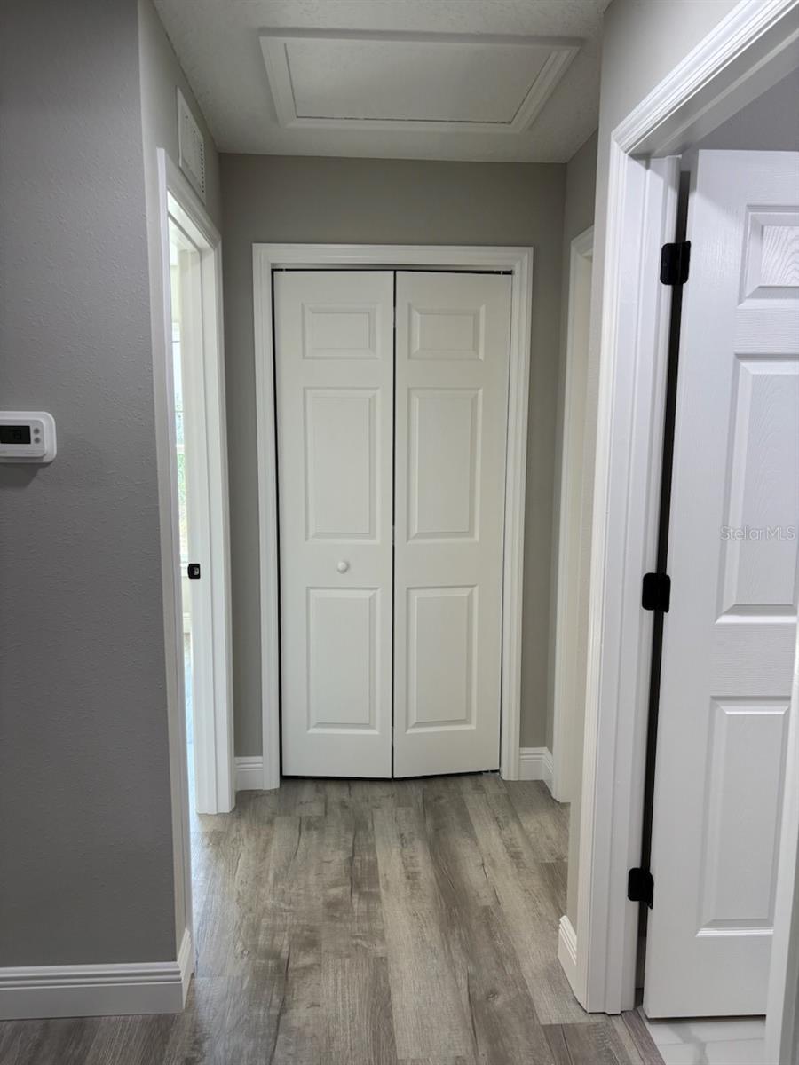 Listing photo id 18 for 10943 Walk Terrace