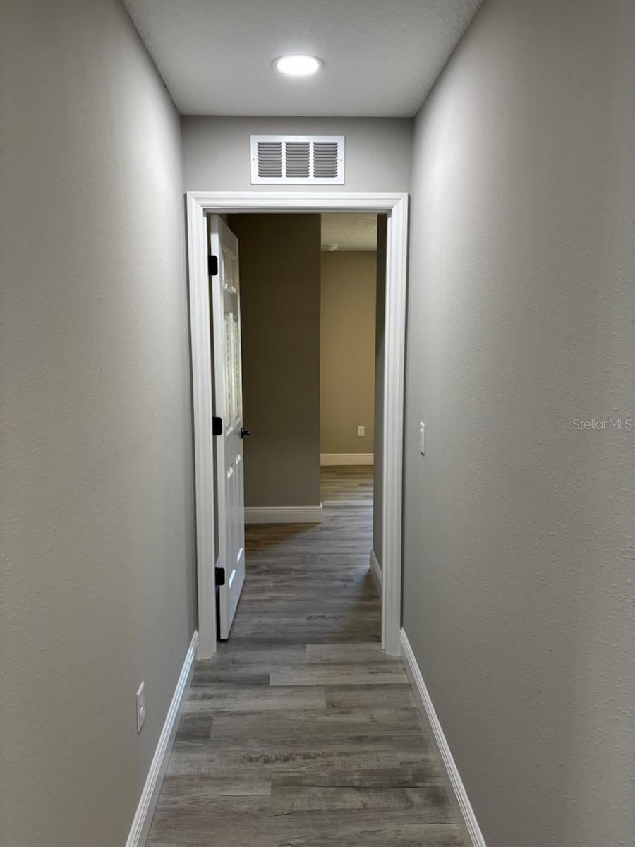 Listing photo id 19 for 10943 Walk Terrace