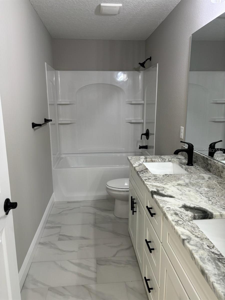 Listing photo id 21 for 10943 Walk Terrace