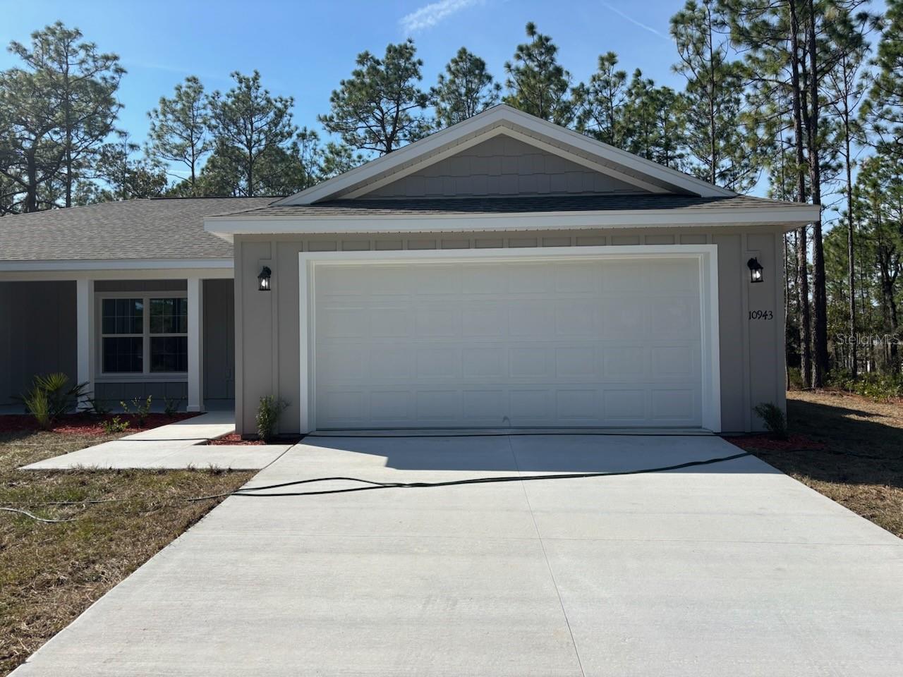 Listing photo id 5 for 10943 Walk Terrace