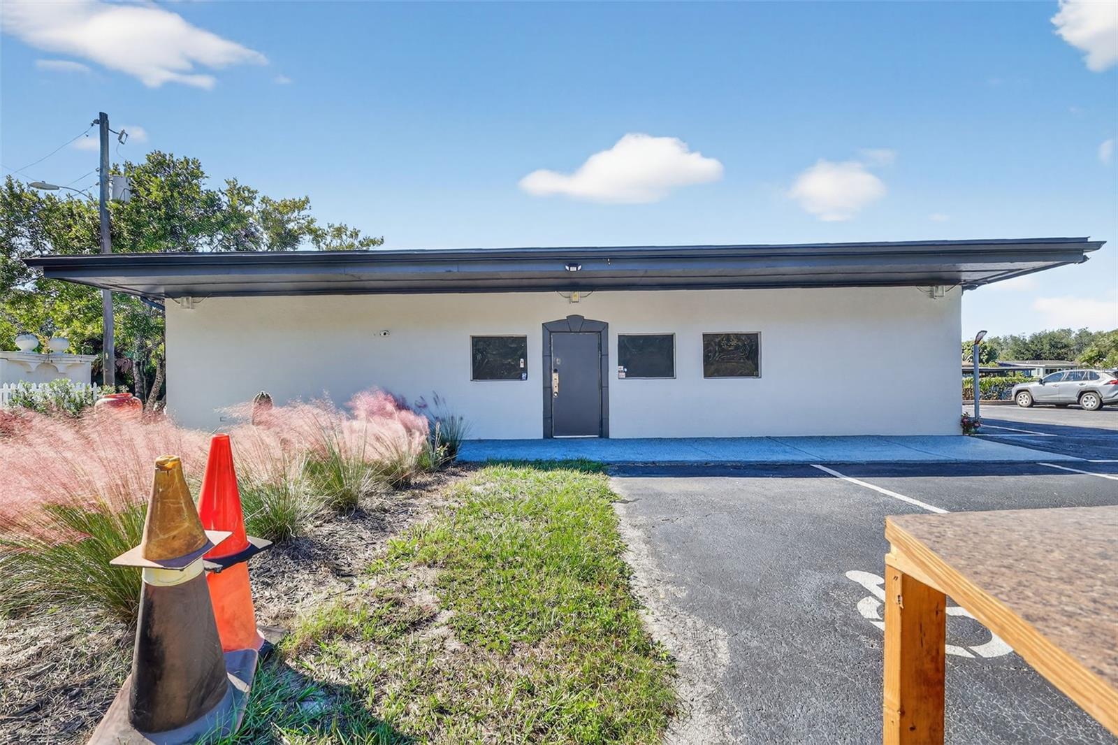 Image 5 of 24 For 13721 Country Club Drive