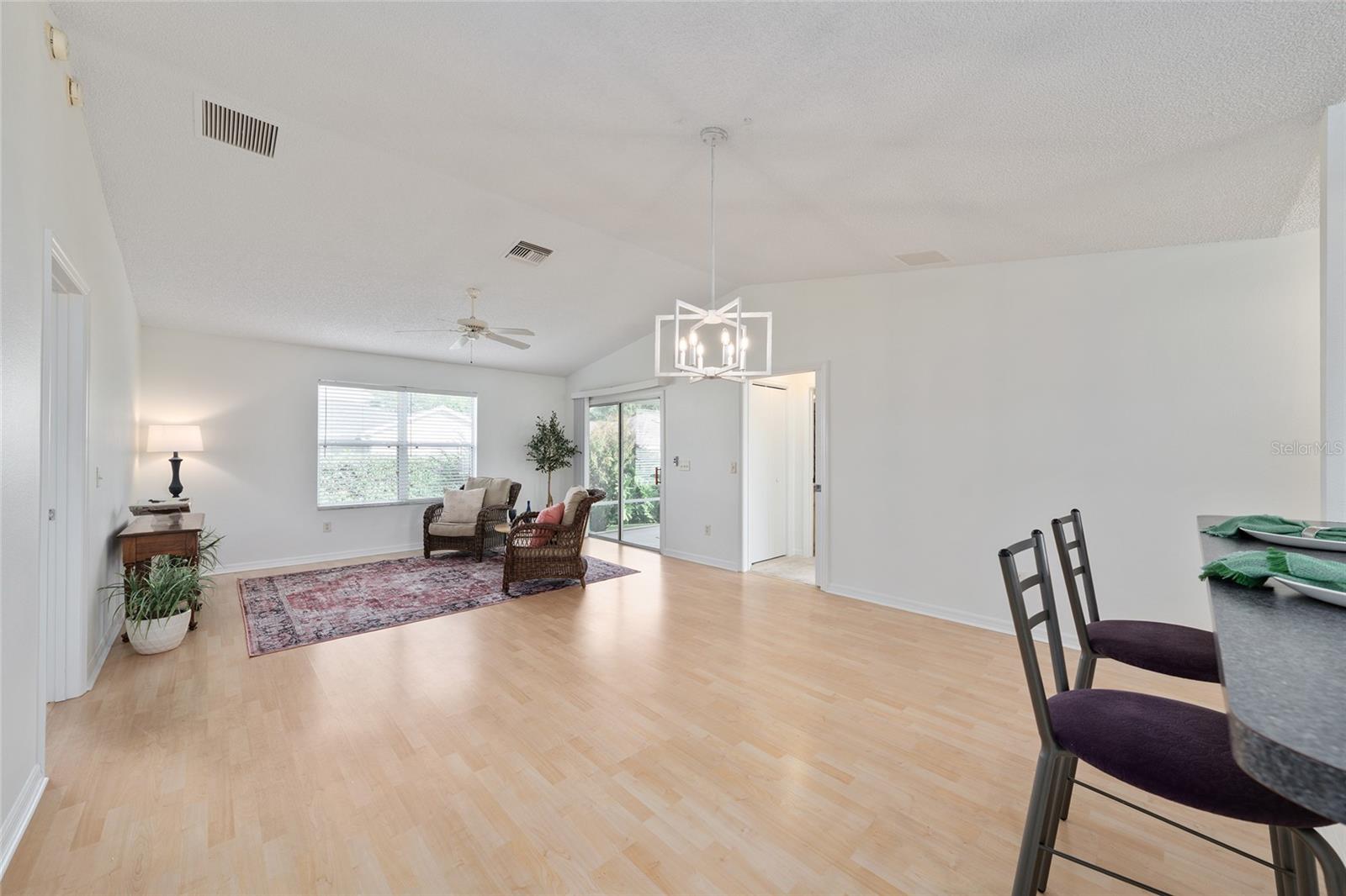 Image 4 of 57 For 8065 175th Columbia Place