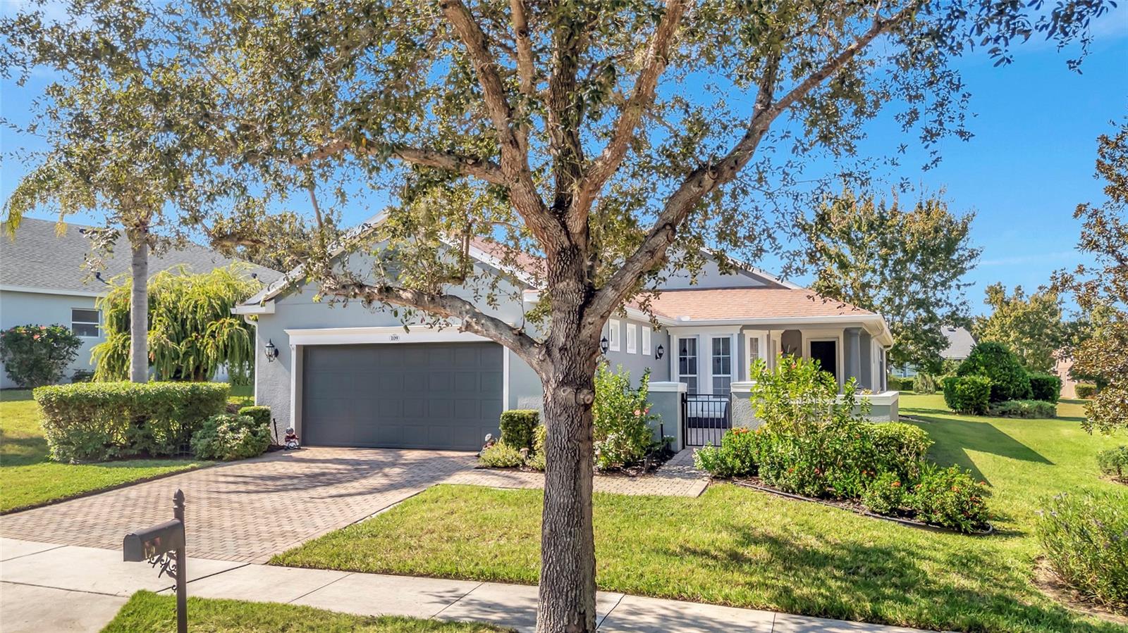 Image 2 of 51 For 109 Falling Acorn Avenue