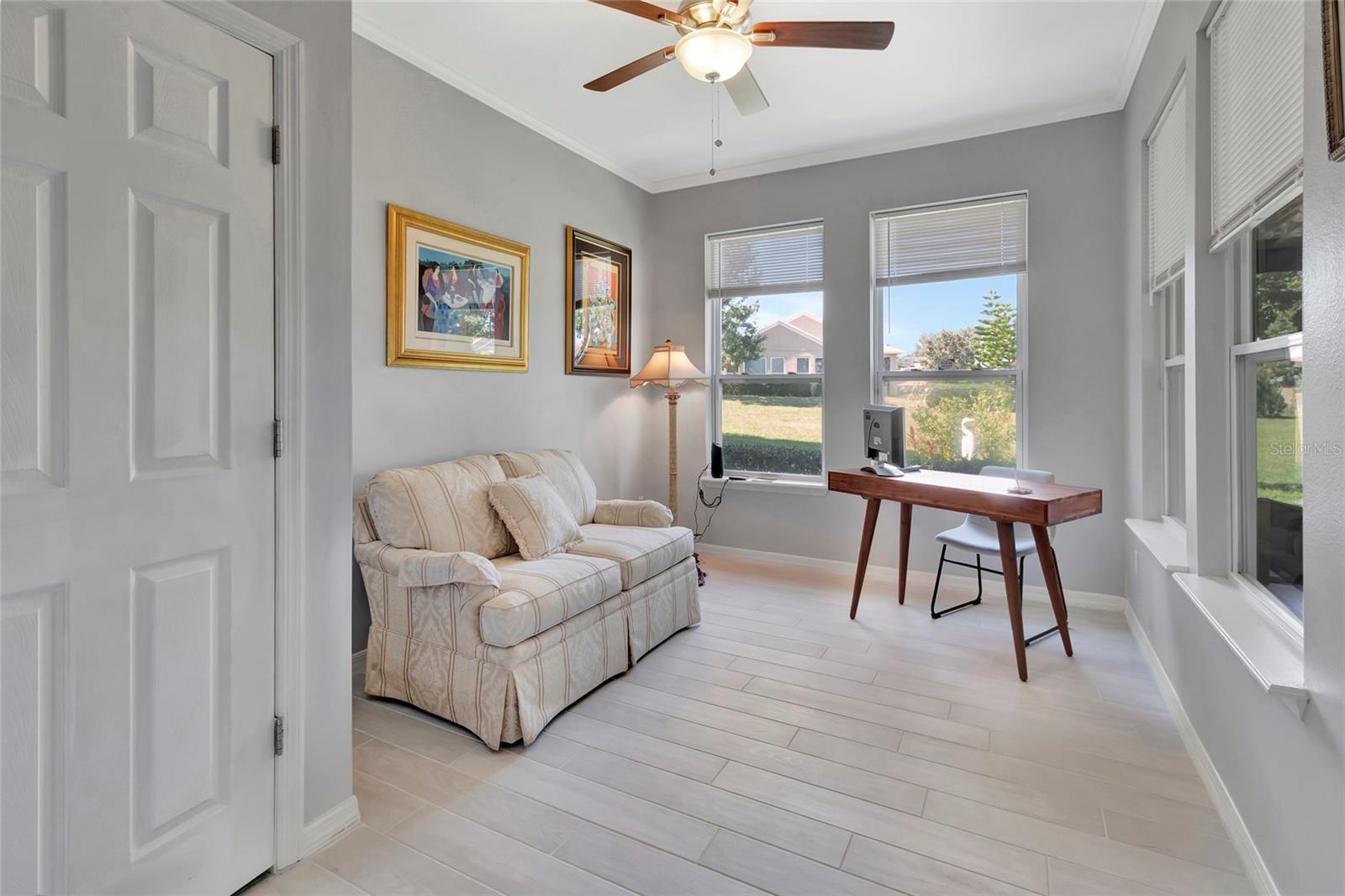 Image 21 of 51 For 109 Falling Acorn Avenue