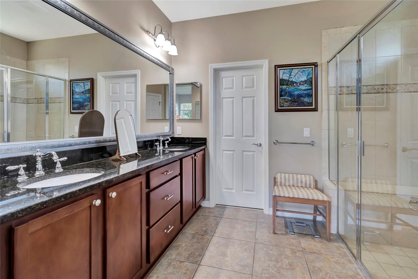 Image 25 of 51 For 109 Falling Acorn Avenue