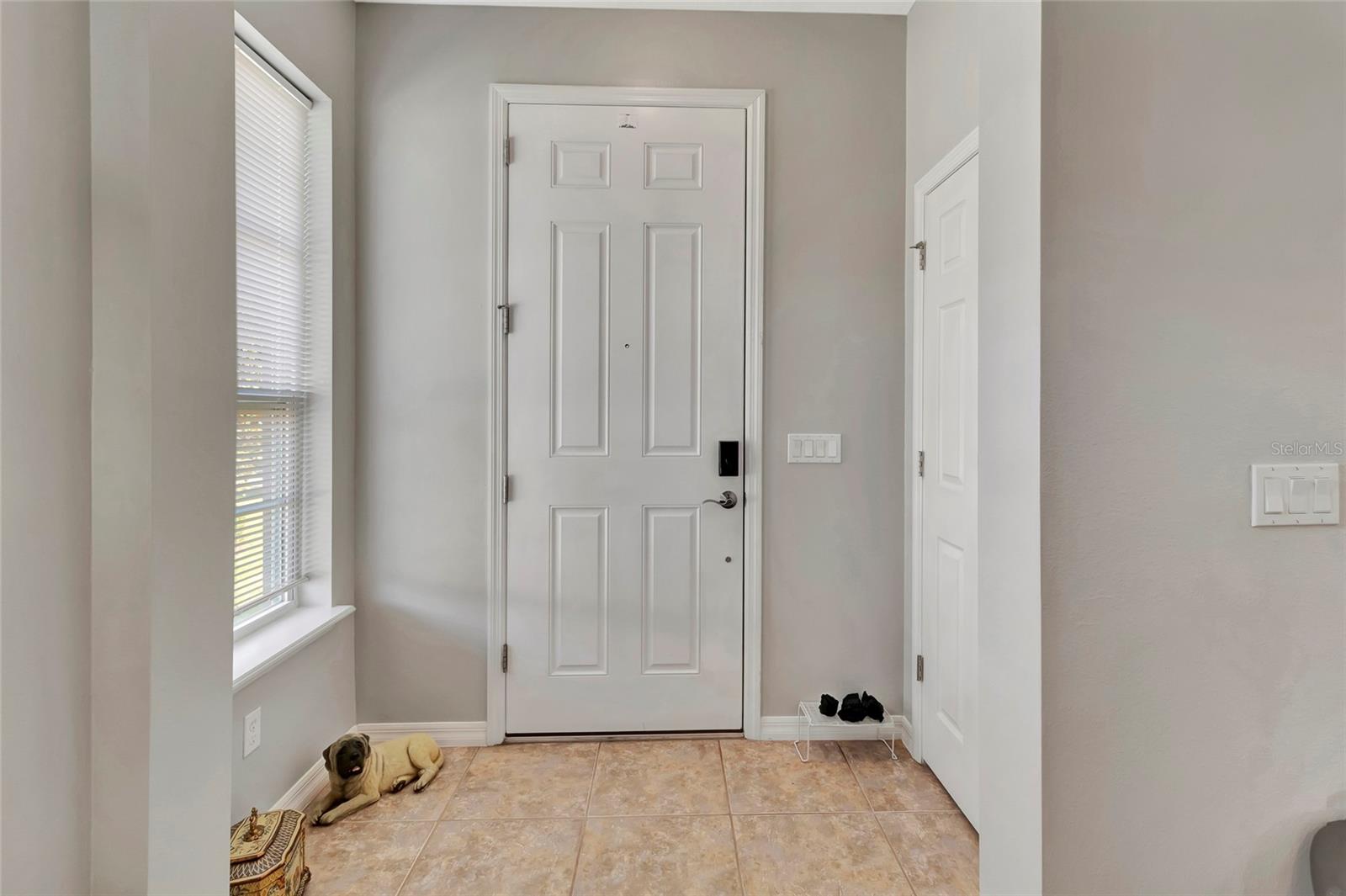 Image 32 of 51 For 109 Falling Acorn Avenue