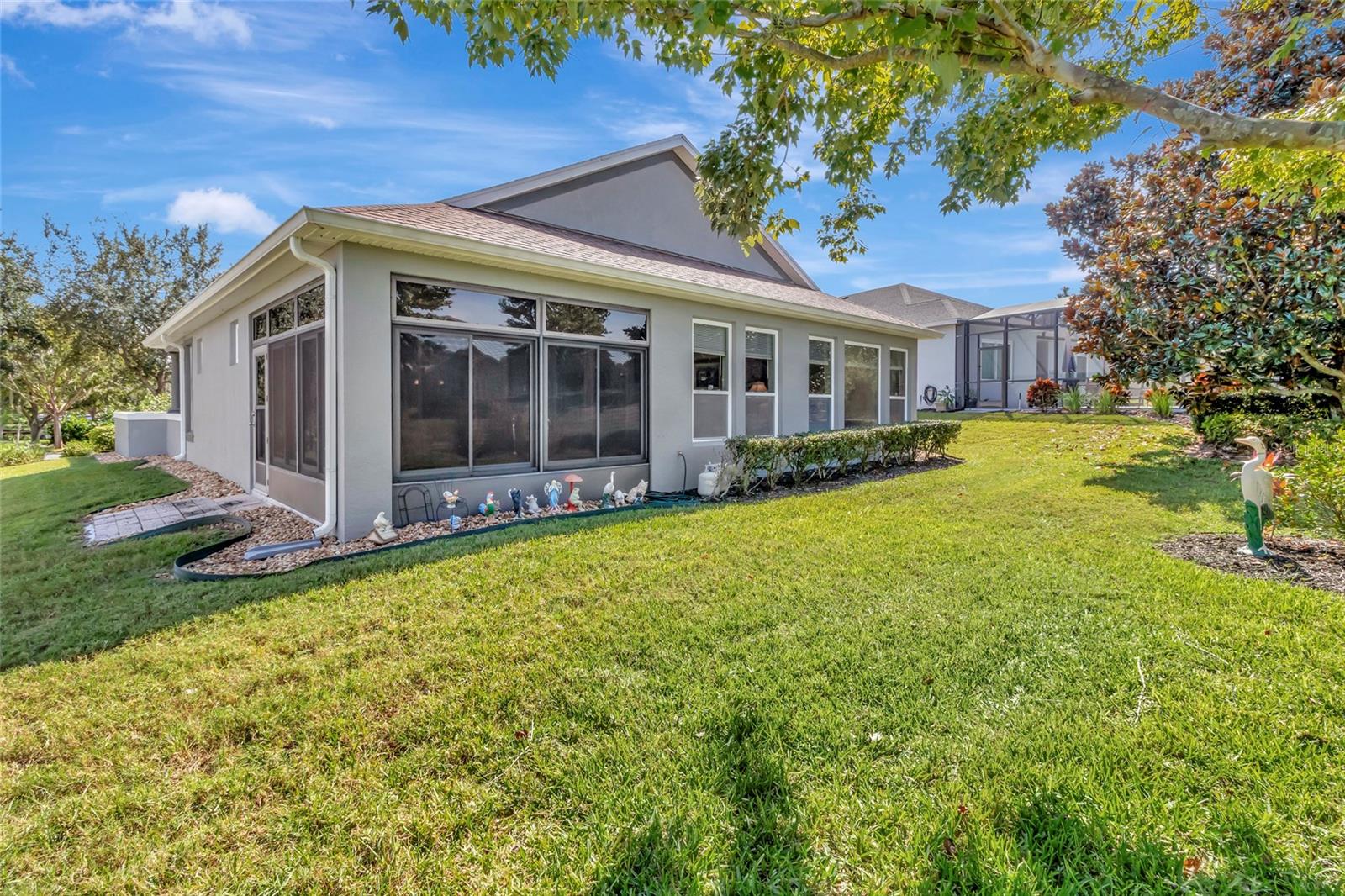 Image 36 of 51 For 109 Falling Acorn Avenue