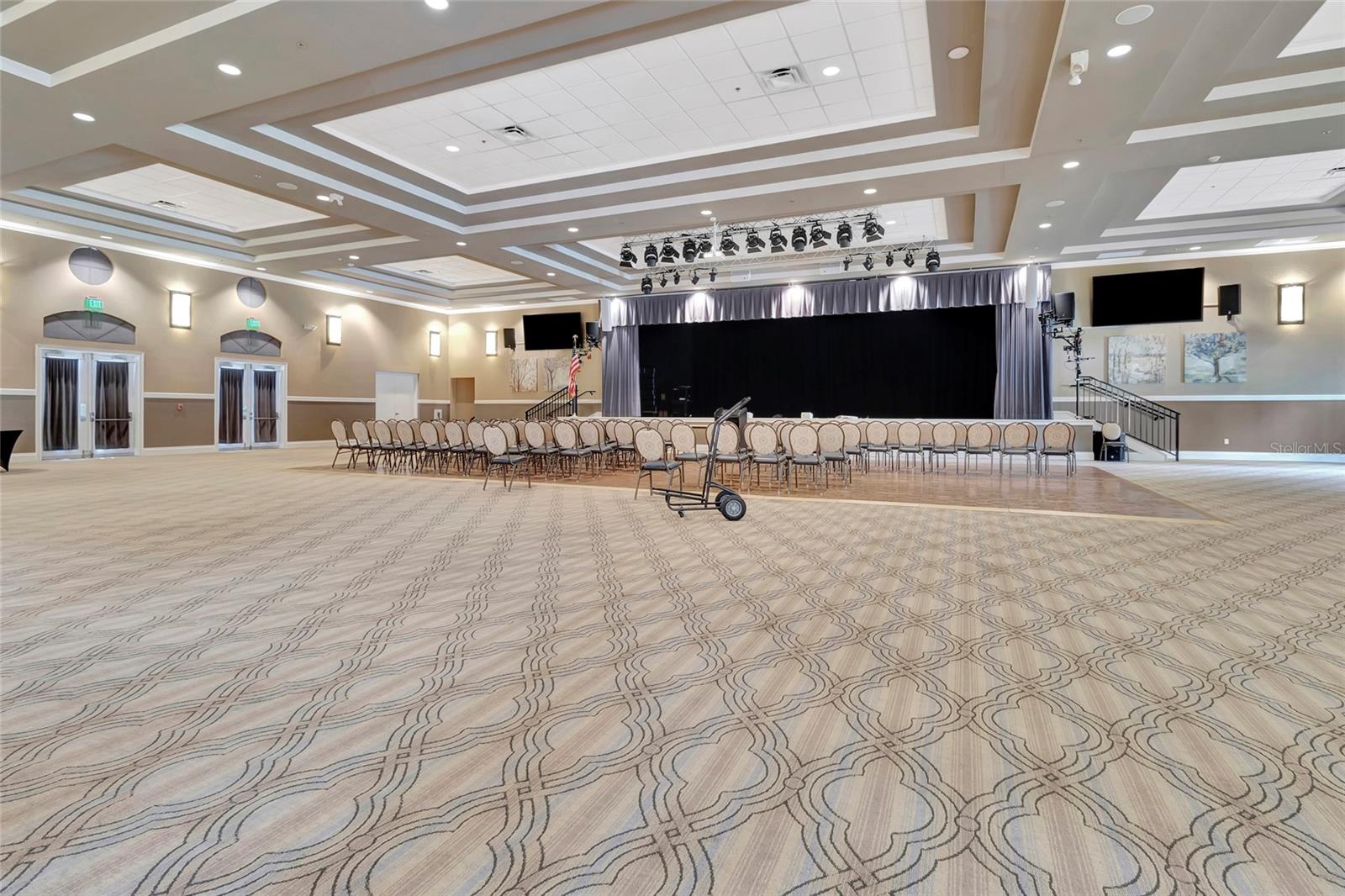 Image 44 of 51 For 109 Falling Acorn Avenue