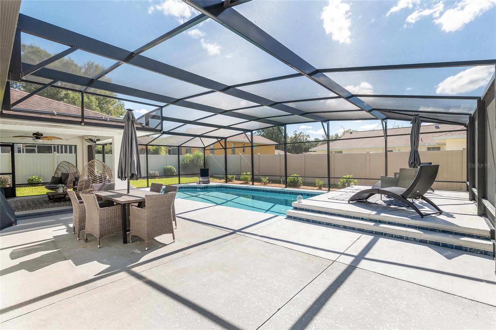 Image 52 of 86 For 800 Crestview Circle N