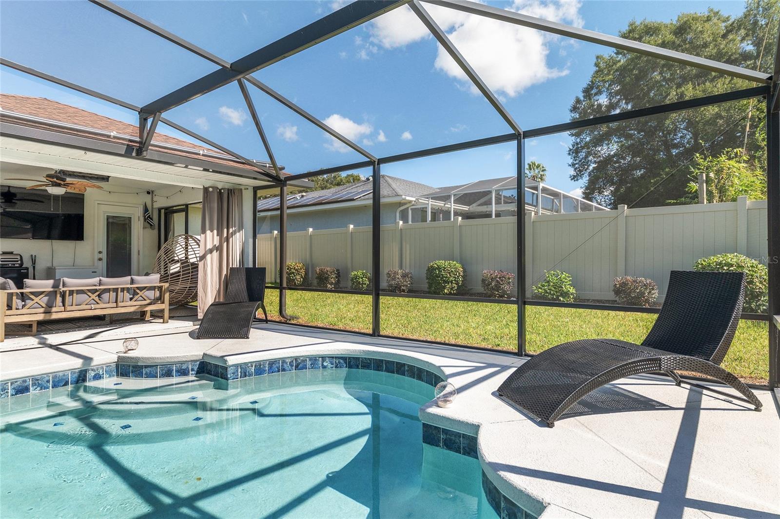 Image 59 of 86 For 800 Crestview Circle N