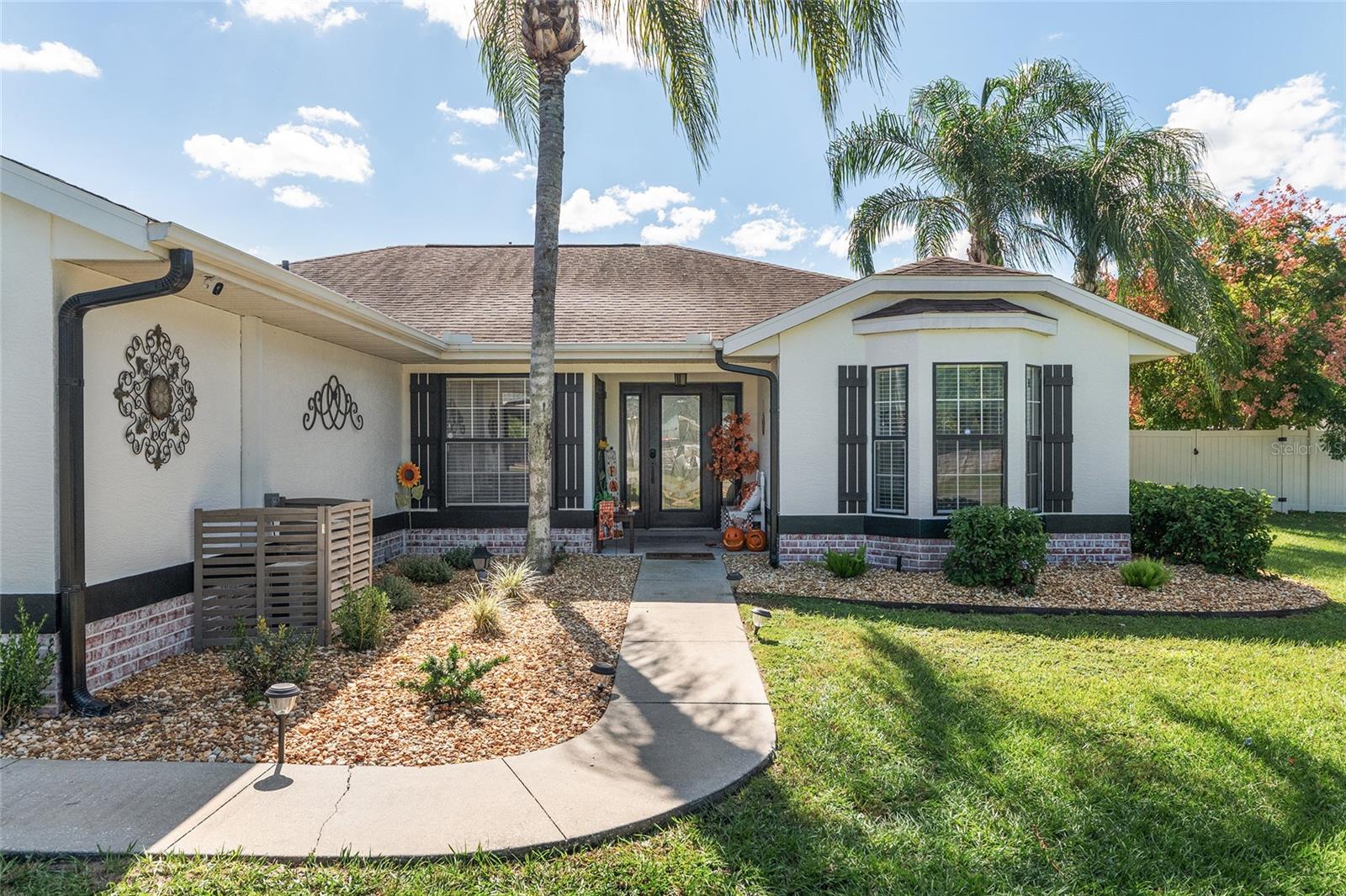 Image 6 of 86 For 800 Crestview Circle N