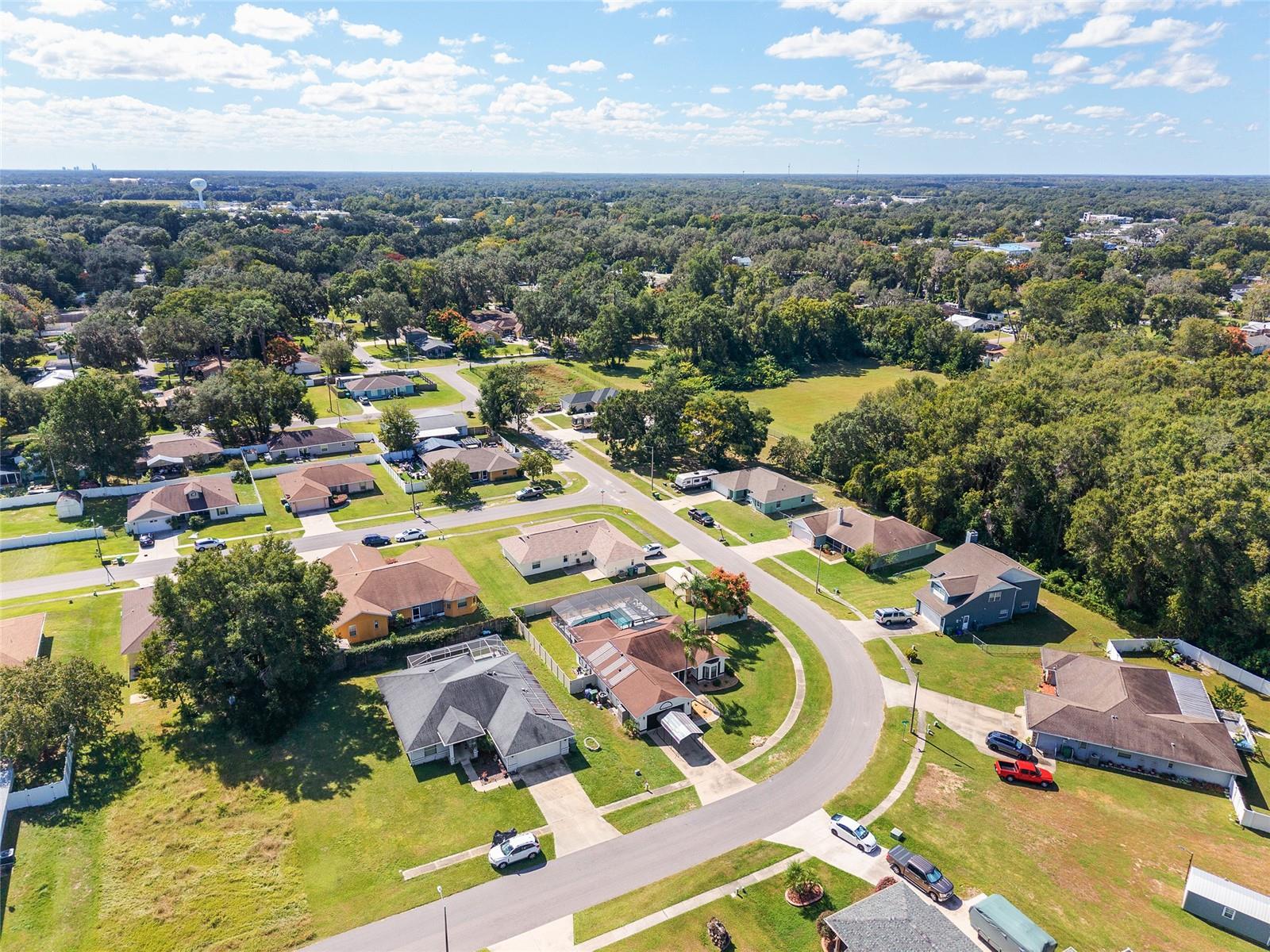 Image 72 of 86 For 800 Crestview Circle N