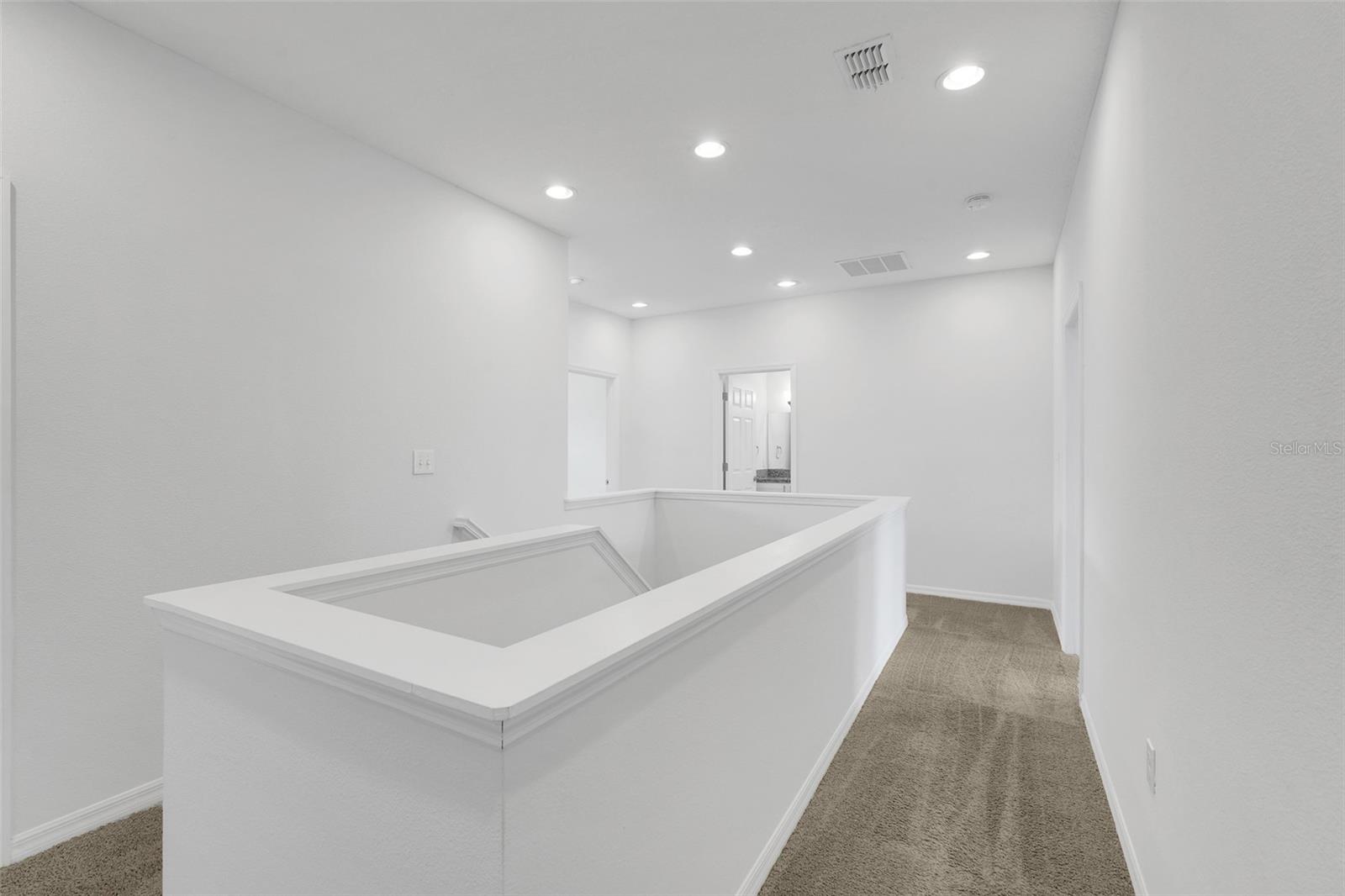 Image 14 of 28 For 1020 Lakefront Village Drive