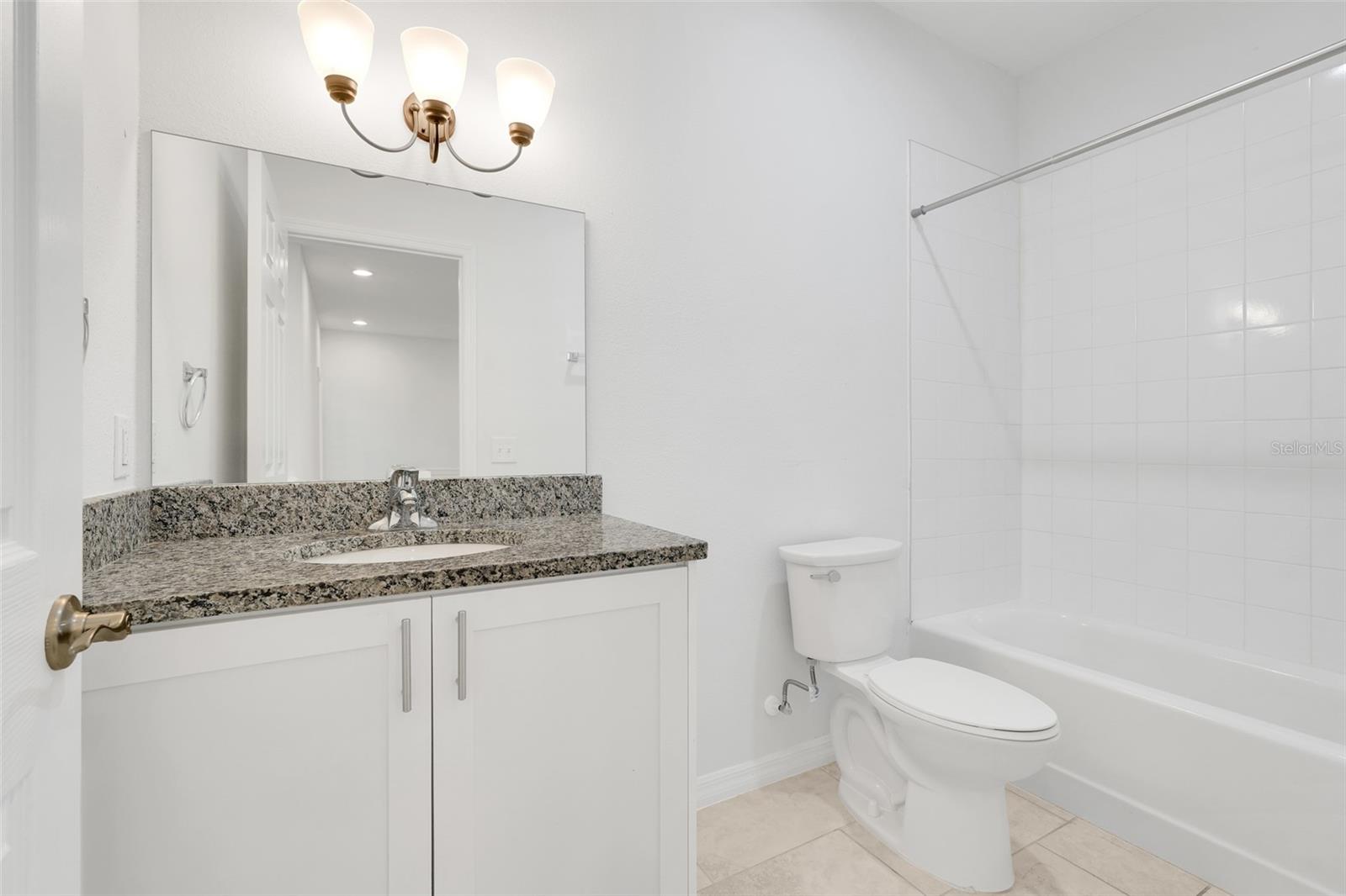 Image 21 of 28 For 1020 Lakefront Village Drive