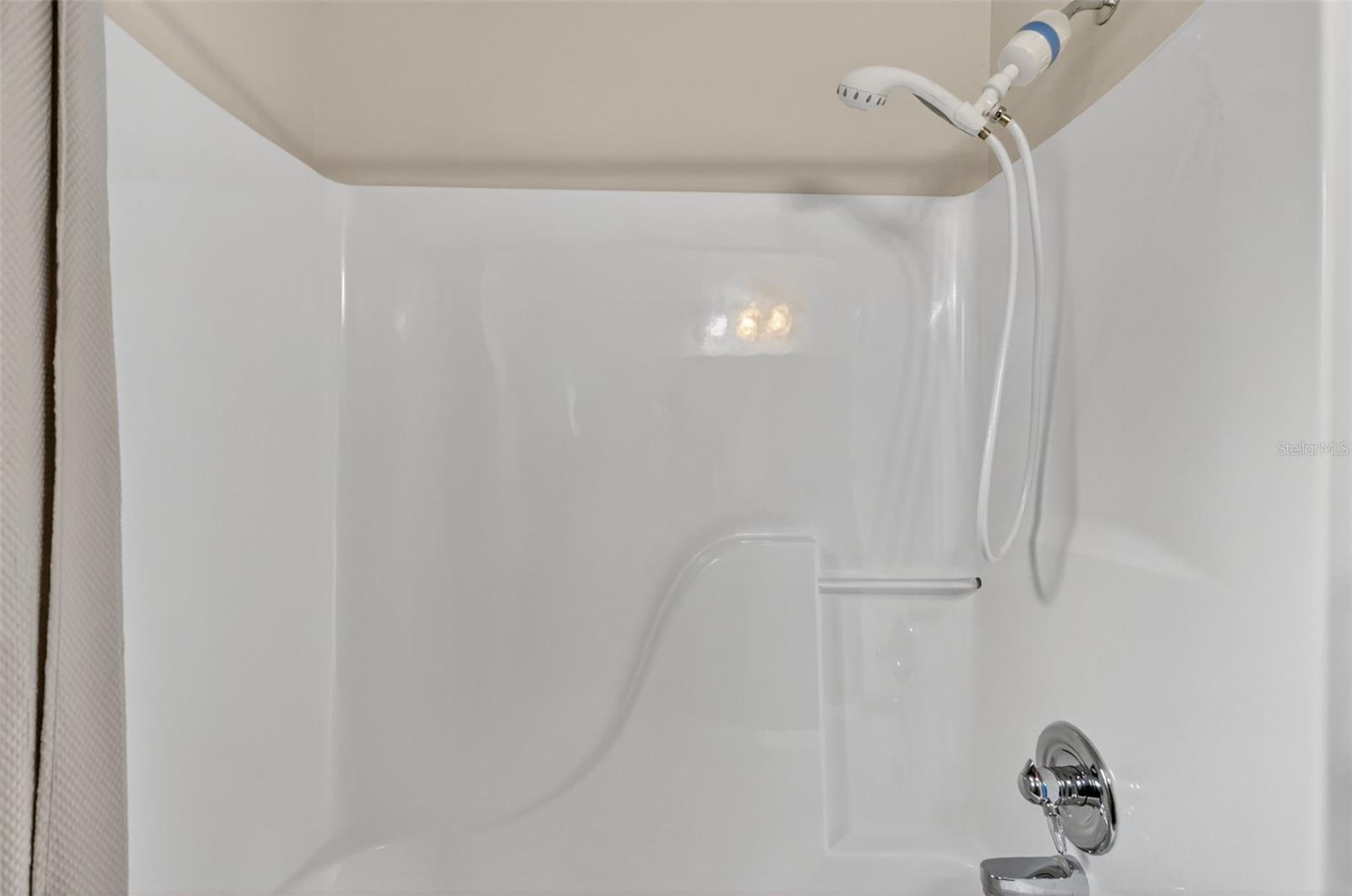 Image 19 of 32 For 1201 De La Fuente Court