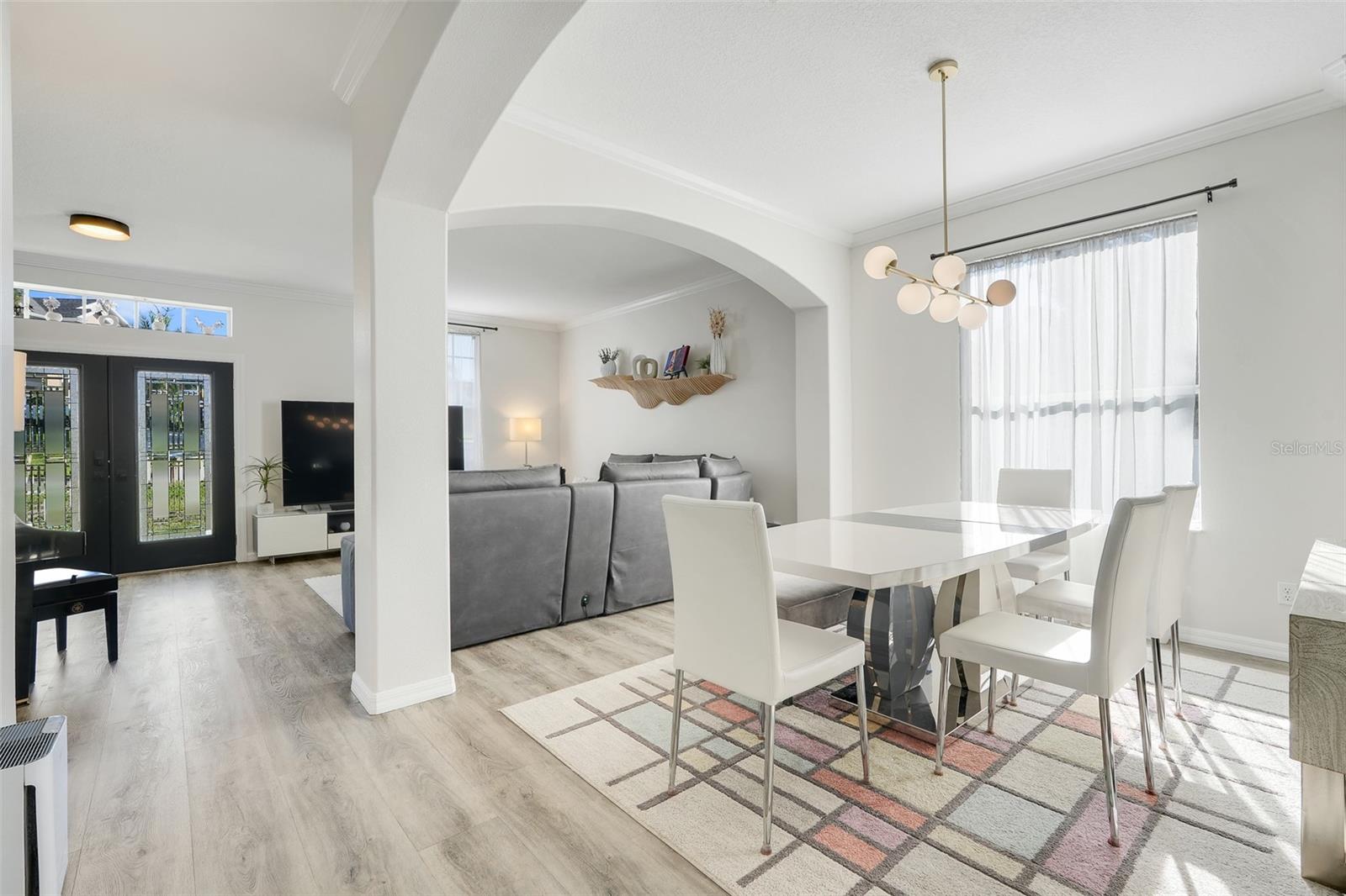 Image 6 of 36 For 10701 Lemay Drive