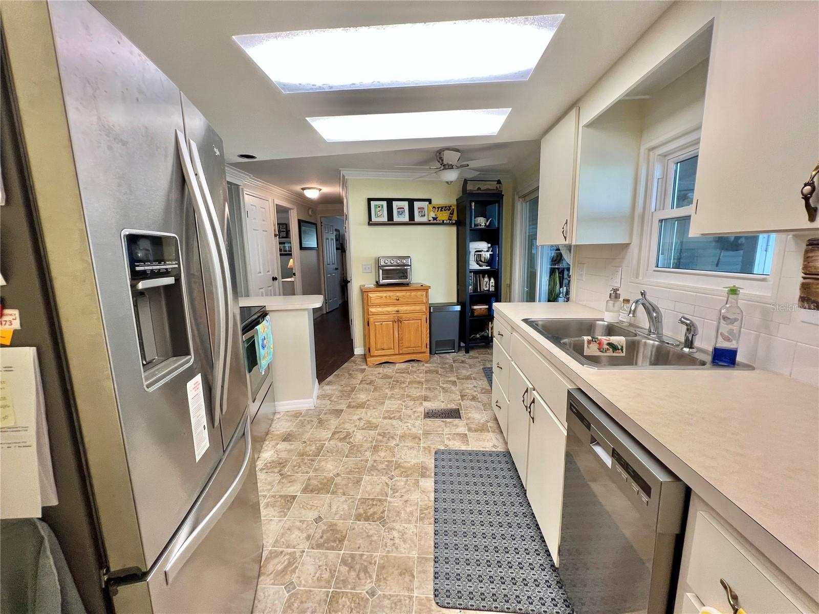 Image 26 of 74 For 114 Jacaranda Drive