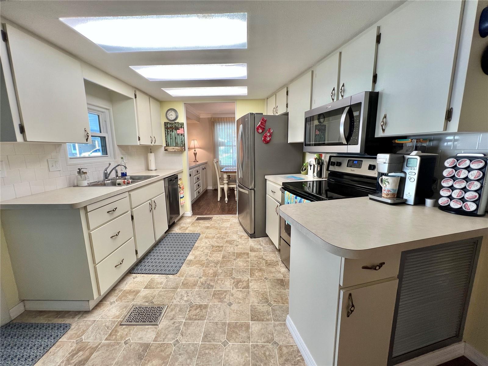 Image 30 of 74 For 114 Jacaranda Drive