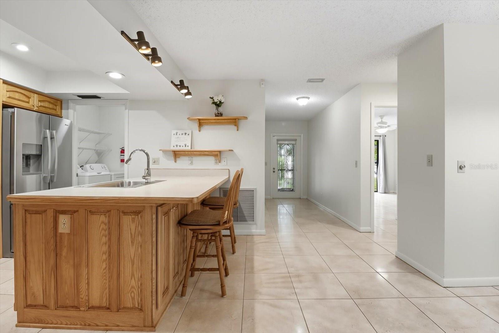 Image 17 of 49 For 25 Jamaica Street