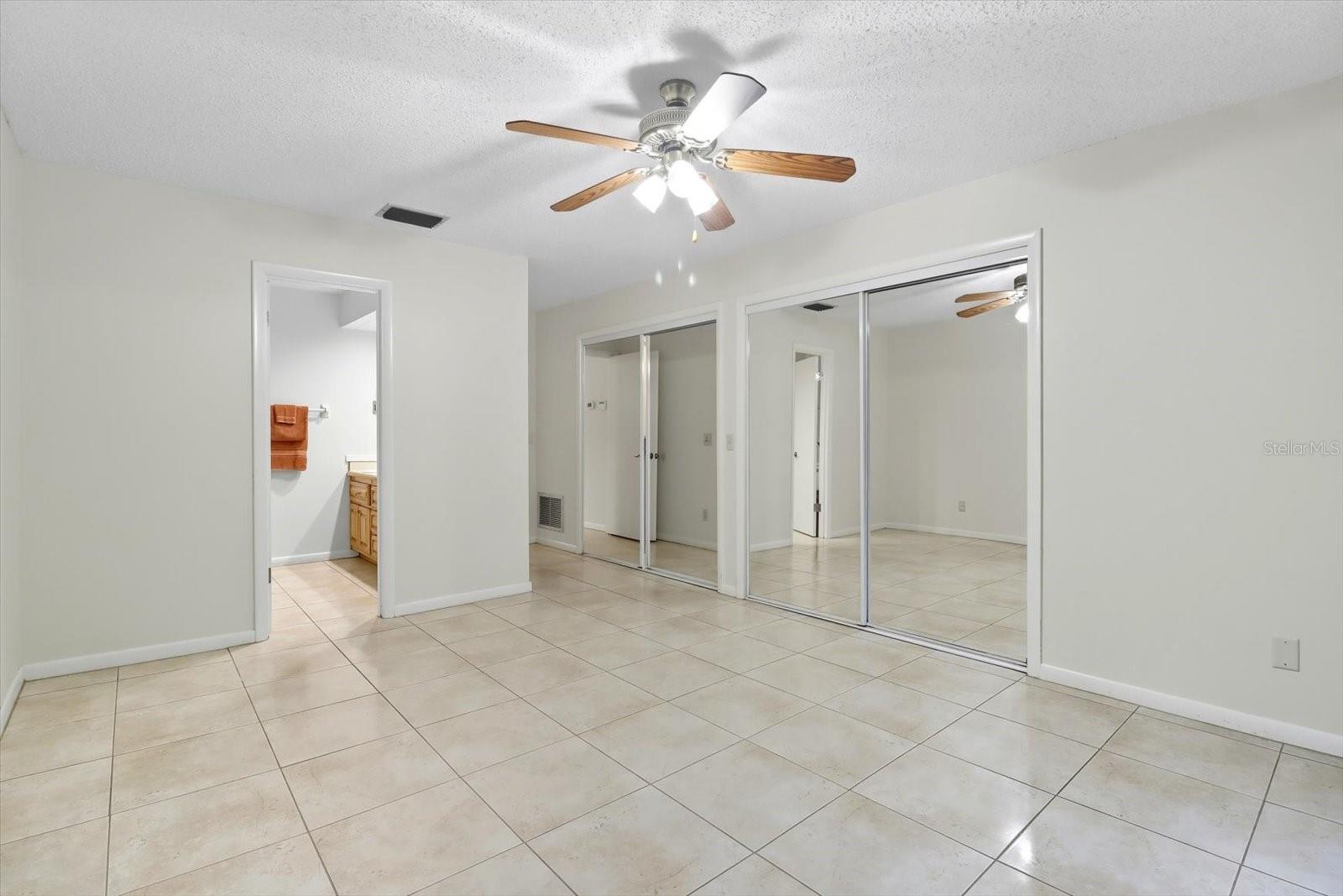 Image 25 of 49 For 25 Jamaica Street