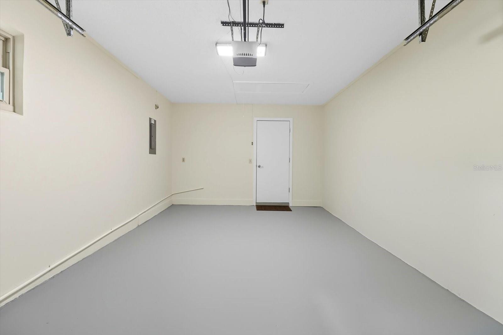 Image 41 of 49 For 25 Jamaica Street