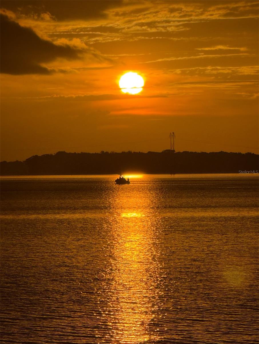 Image 18 of 27 For 1074 Front Street 51