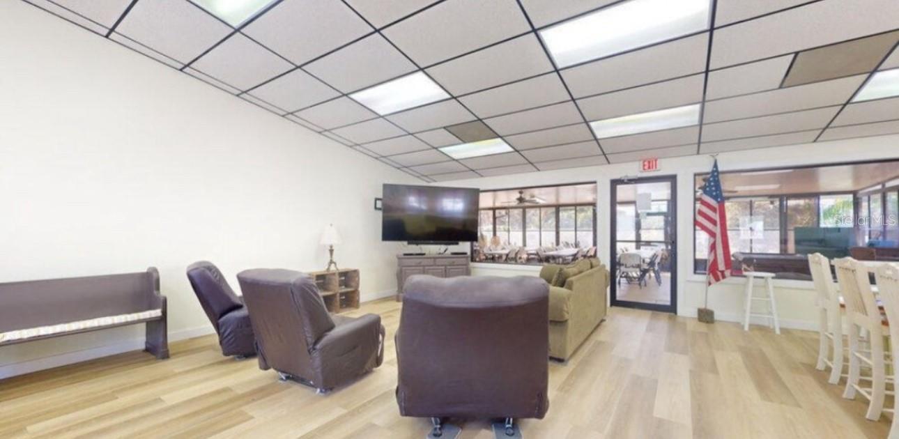 Image 9 of 27 For 1074 Front Street 51