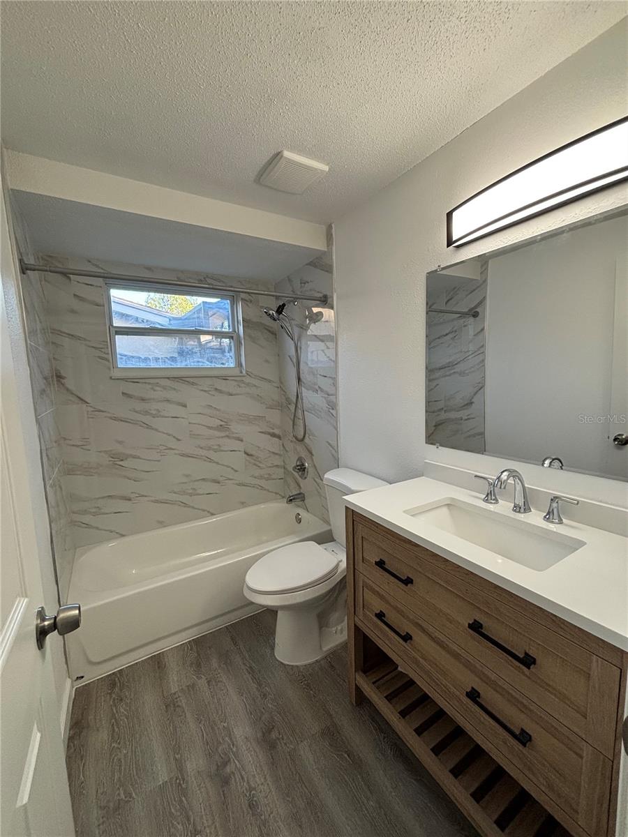 Image 10 of 22 For 4928 Amherst Court