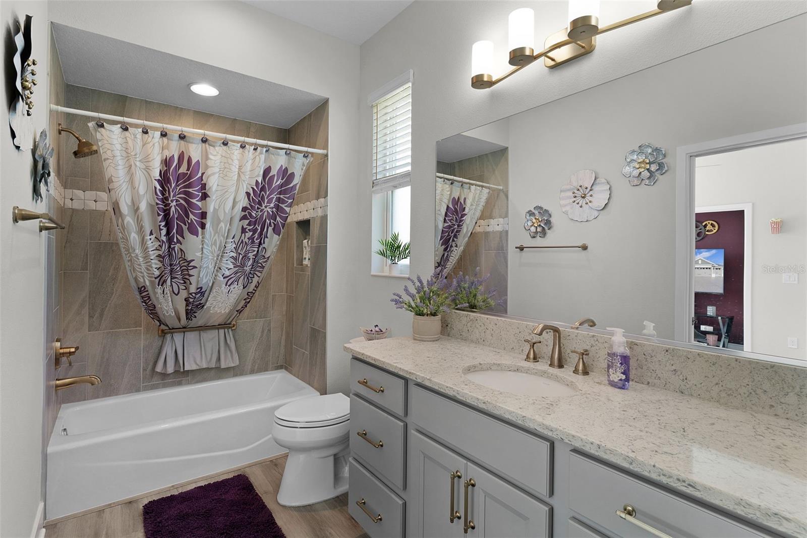 Listing photo id 30 for 1803 Zientara Loop