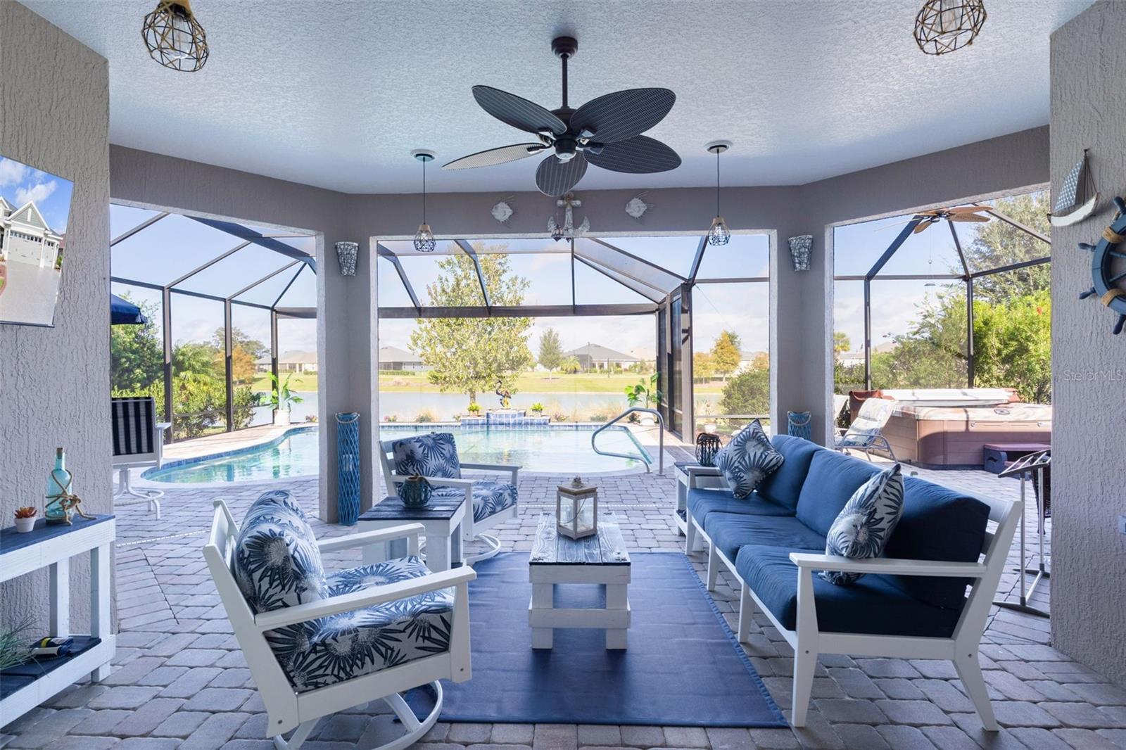 Listing photo id 37 for 1803 Zientara Loop