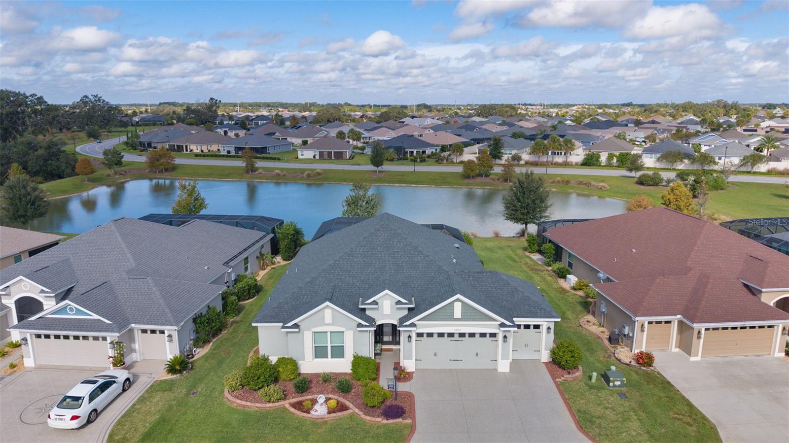 Listing photo id 57 for 1803 Zientara Loop