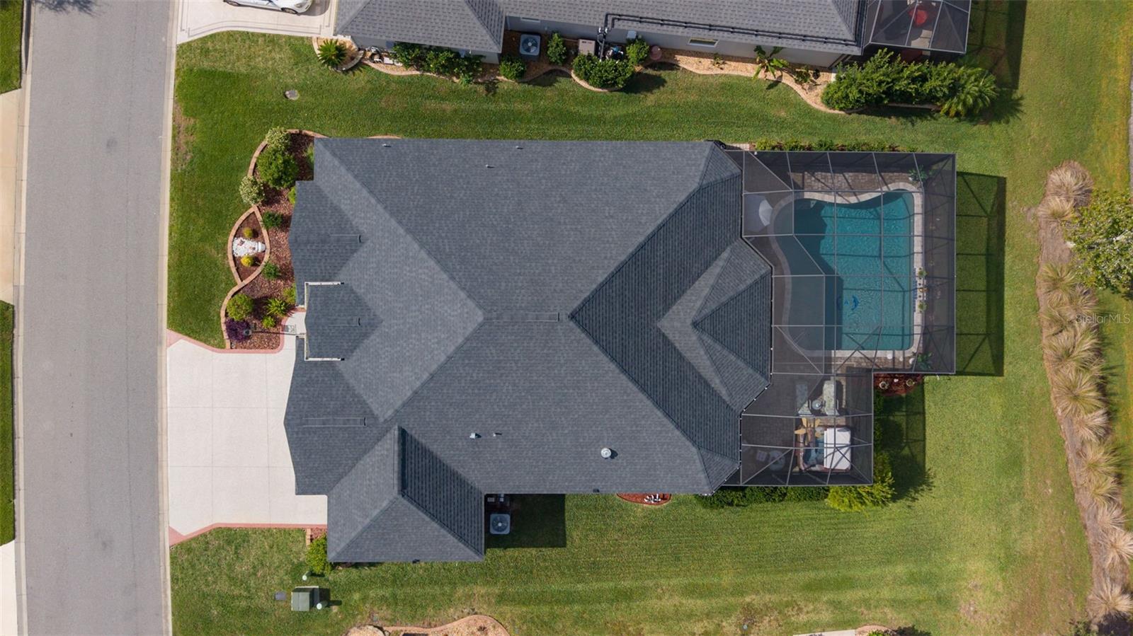 Listing photo id 65 for 1803 Zientara Loop