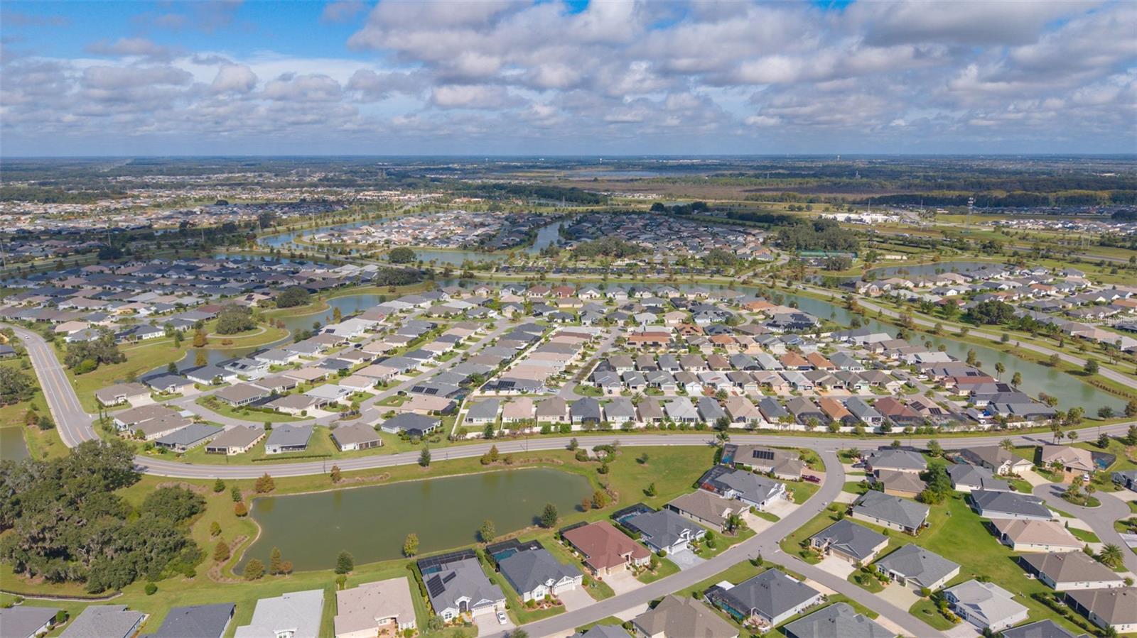 Listing photo id 66 for 1803 Zientara Loop