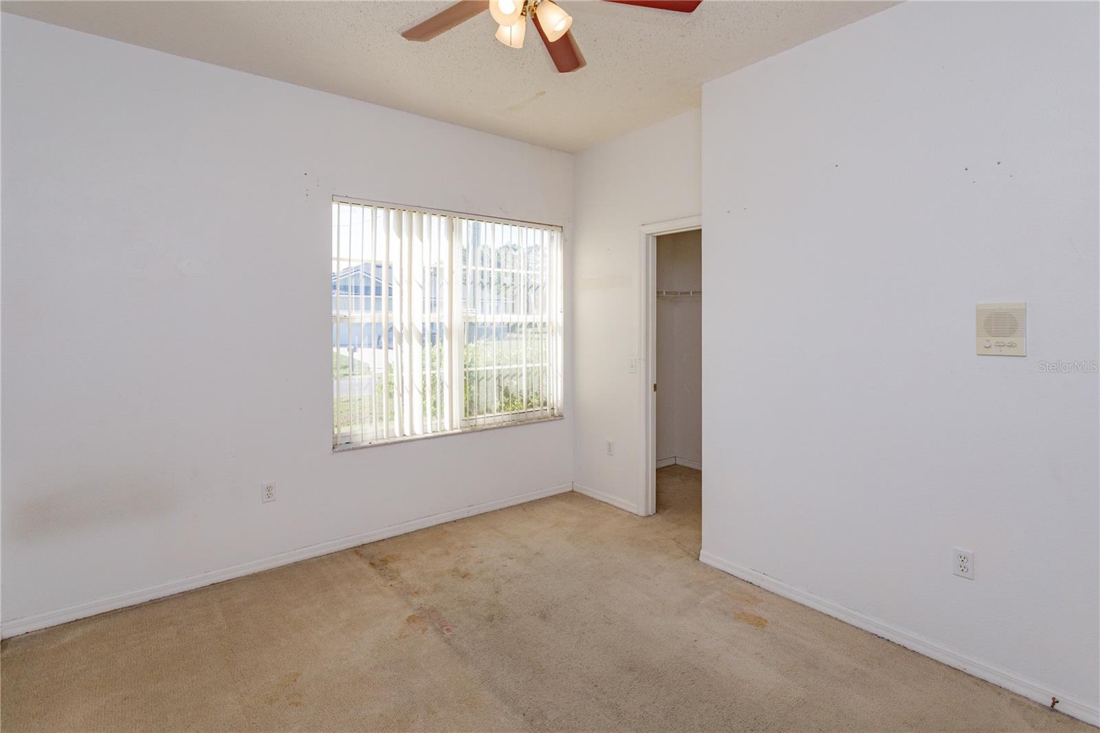 Image 18 of 25 For 346 Alegriano Court