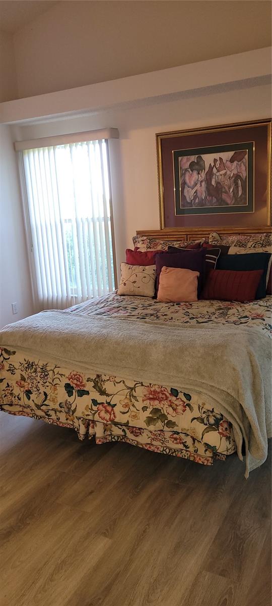 Image 15 of 16 For 4051 Capland Avenue